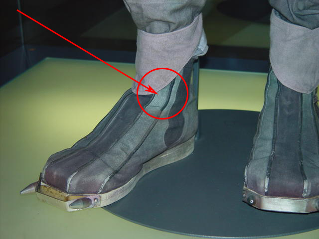 AoSW_ROTJ samebootsas ESB2.jpg