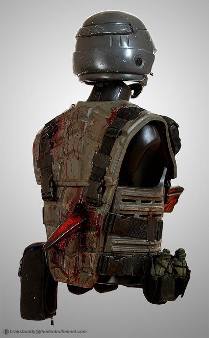 Bloody_Armor_H_04.jpg