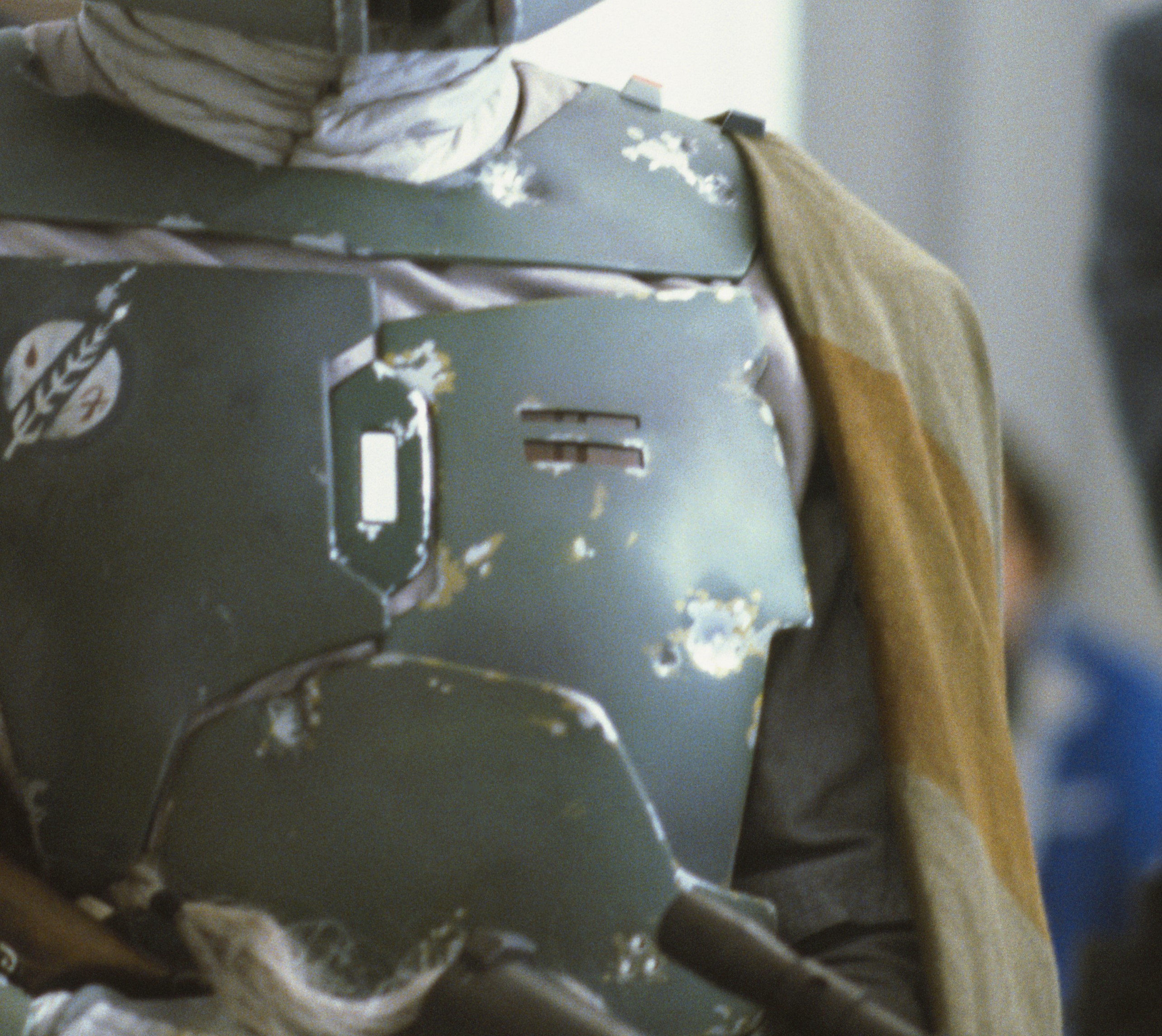 Boba-Fett-Costume-Empire-Strikes-Back-Hallway-04.jpg