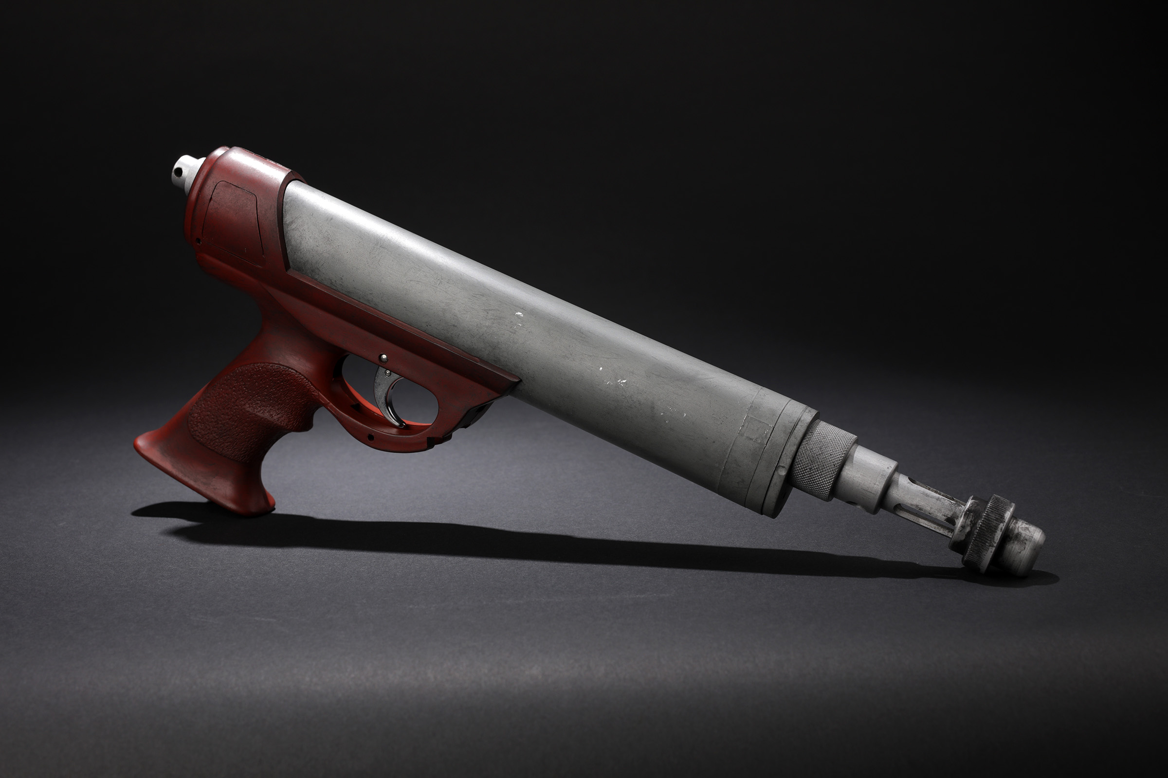 Boba-Fett-Pulce-40-Empire-Strikes-Back-Pistol.jpg