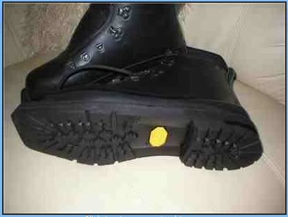 Boots1.jpg