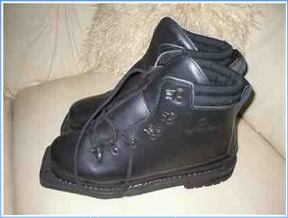 Boots2.jpg