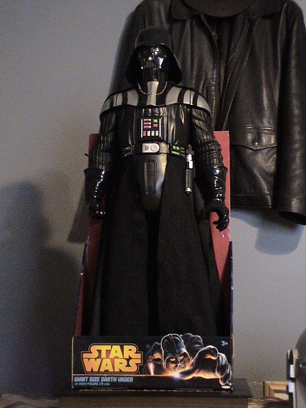 Darth Vader Giant 1.JPG