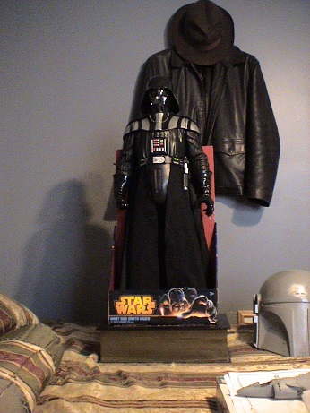 Darth Vader Giant 4.JPG