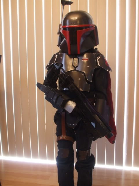 Dylancostume037.jpg