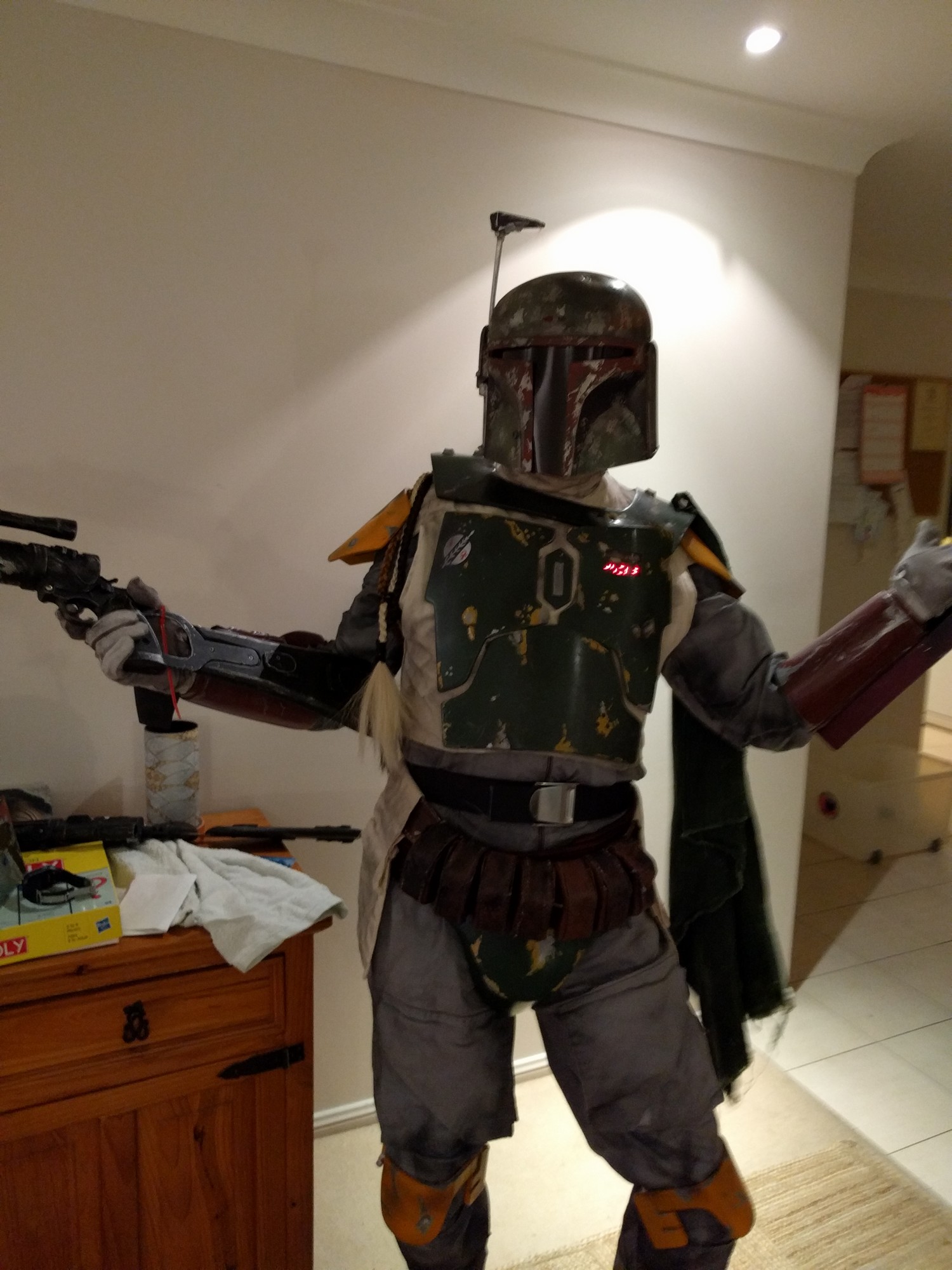 efAqujr.jpg