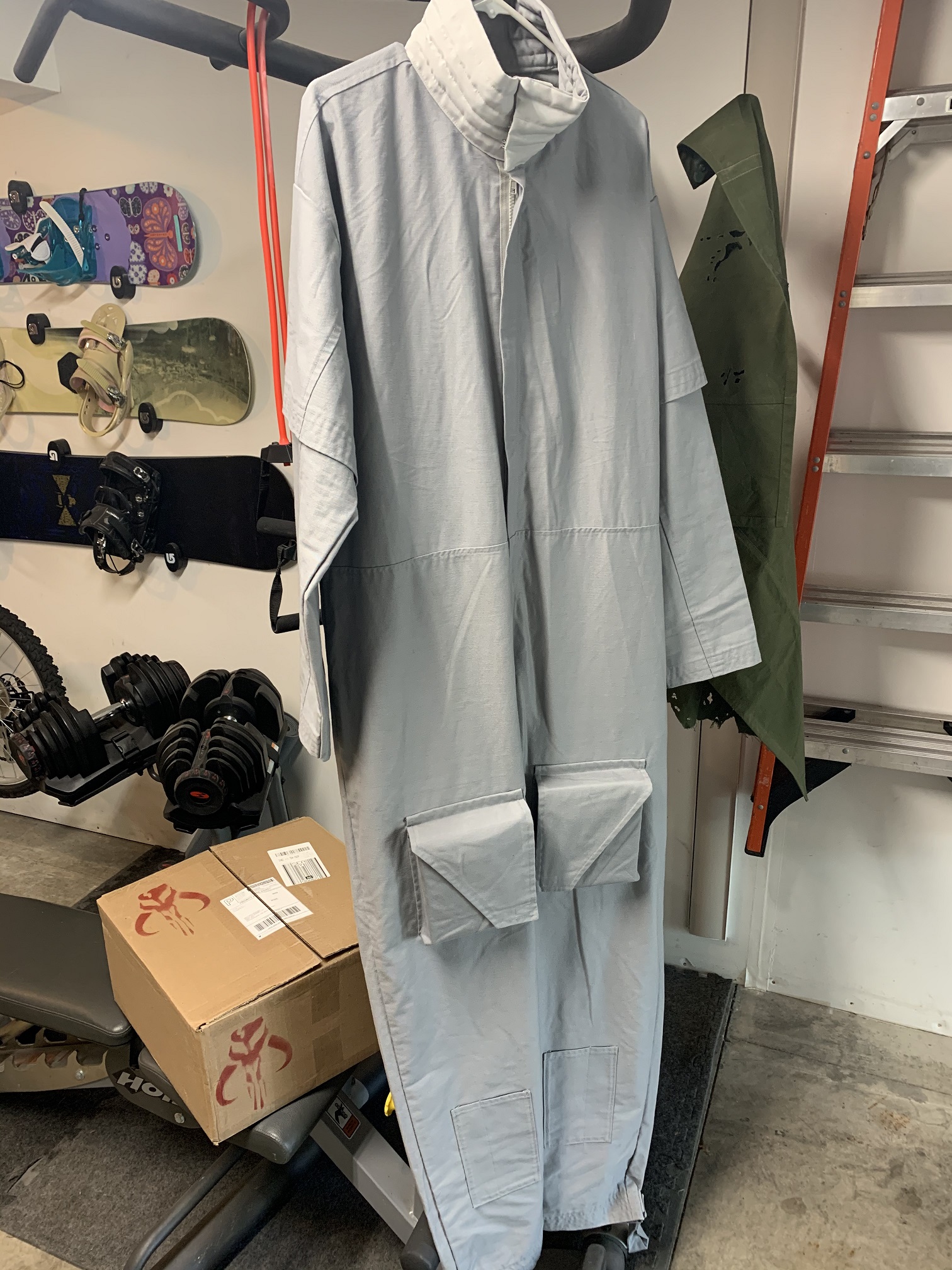 Flight Suit Thigh Pockets.jpg