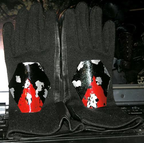 Gloves.jpg