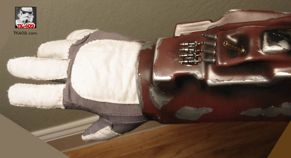 gloves1.jpg