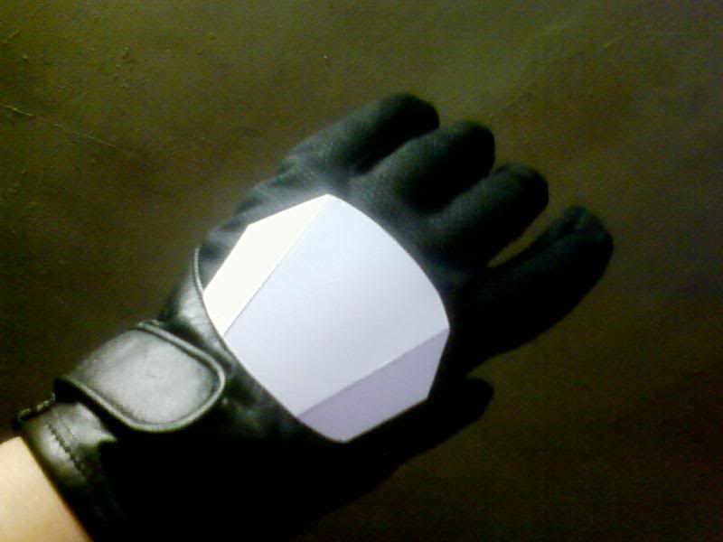 gloves2.jpg