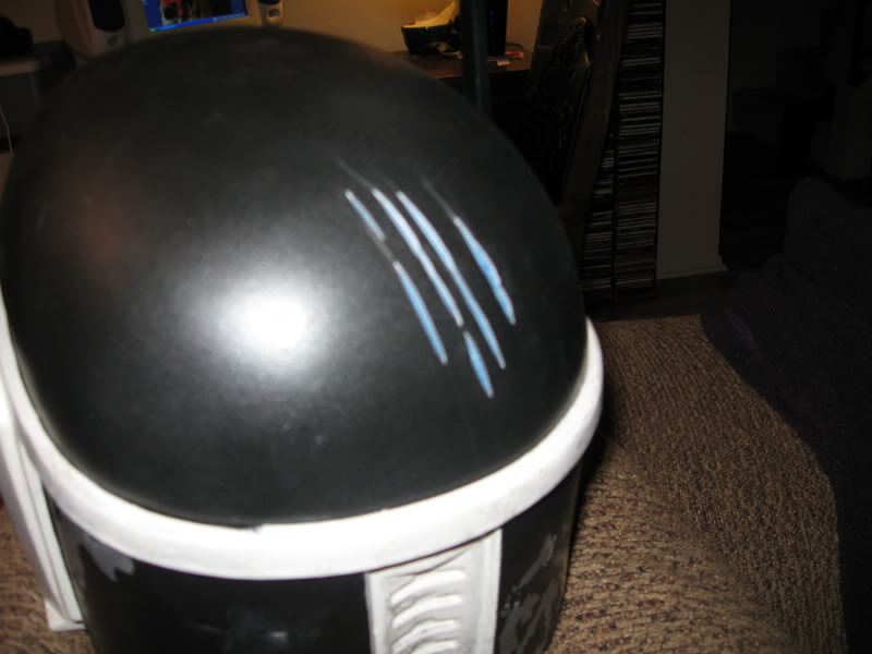 helmetscratches002.jpg