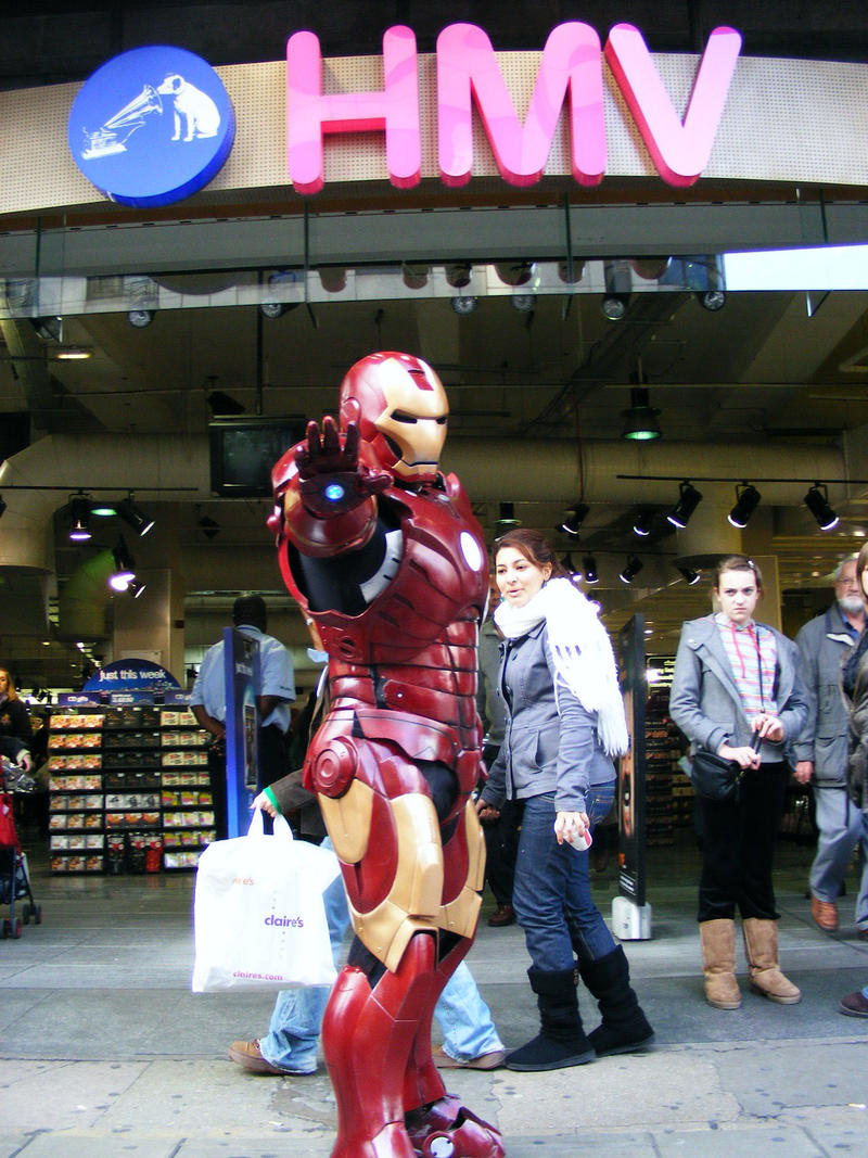 iron-man-invades-london-01-800-75.jpg