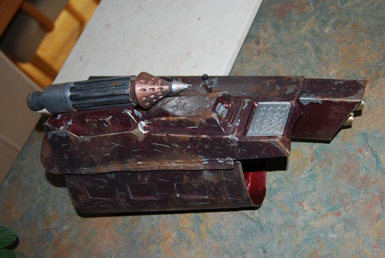 left gauntlet Simon Fett 01.jpg