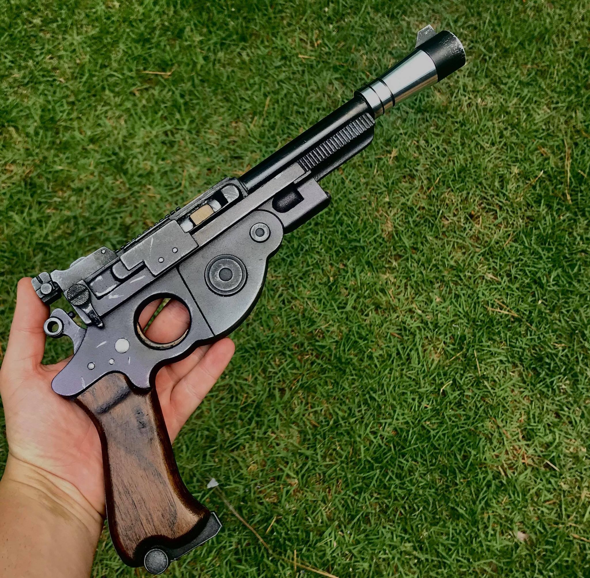 mandoblaster2.jpg