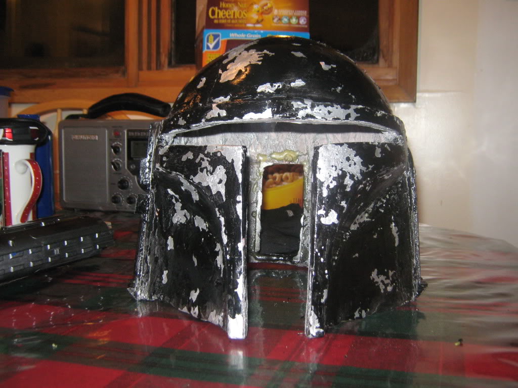 mandohelmetpaint003.jpg