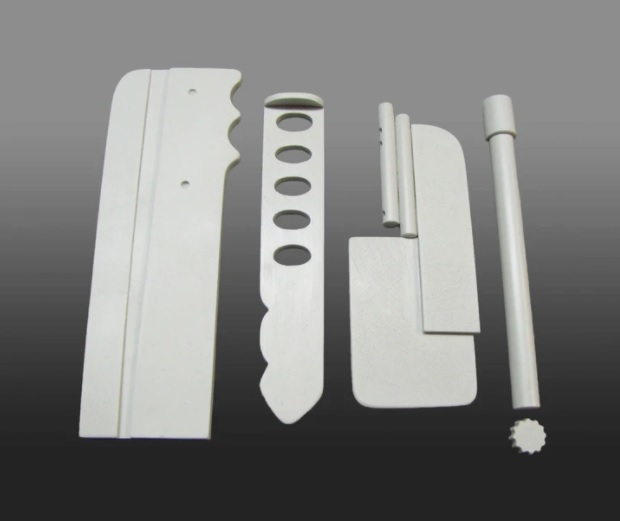 MoW Shin Tools.jpg