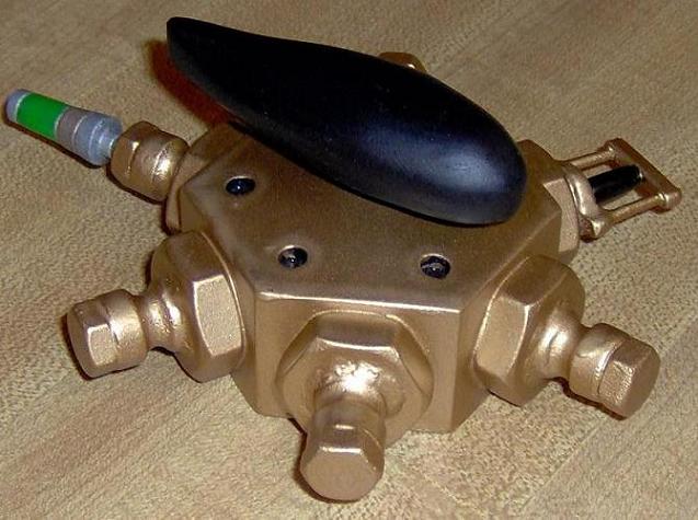 Multi-detonator 008cropped.JPG