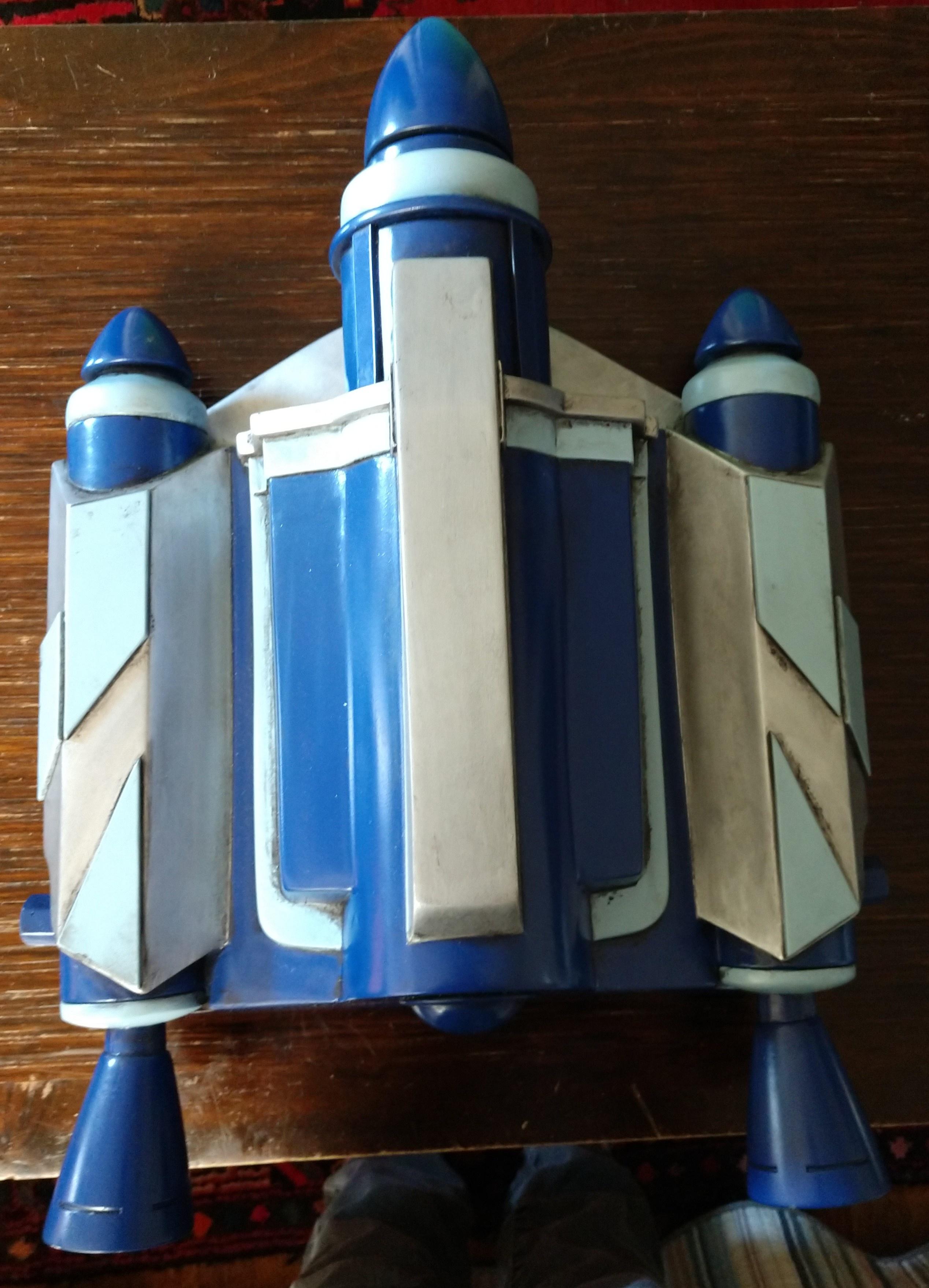 r4SXU9I.jpg