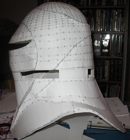 RoyalGuardHelmet029sm.jpg