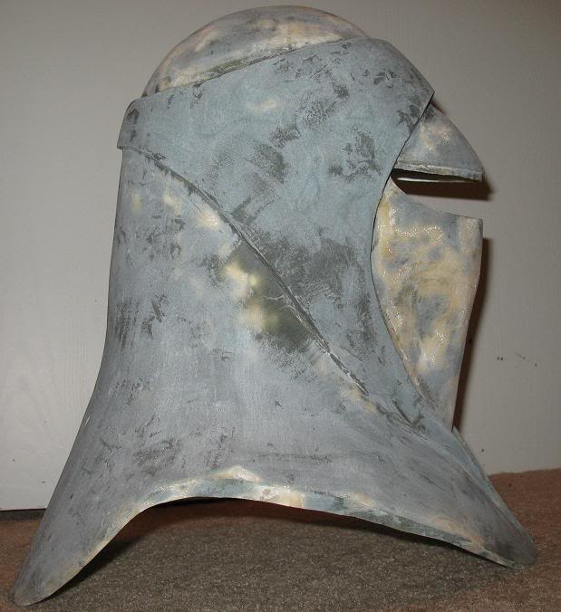 RoyalGuardHelmet088sm.jpg