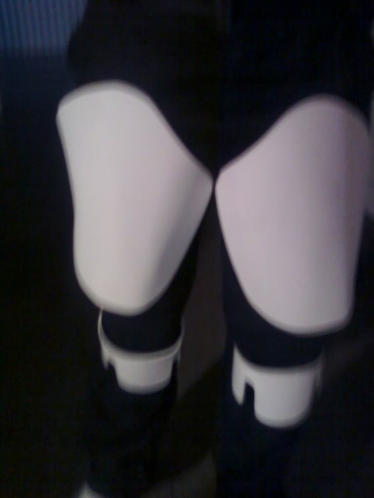 SnakeEyesThighKneeArmorOnBlackBDUPa.jpg