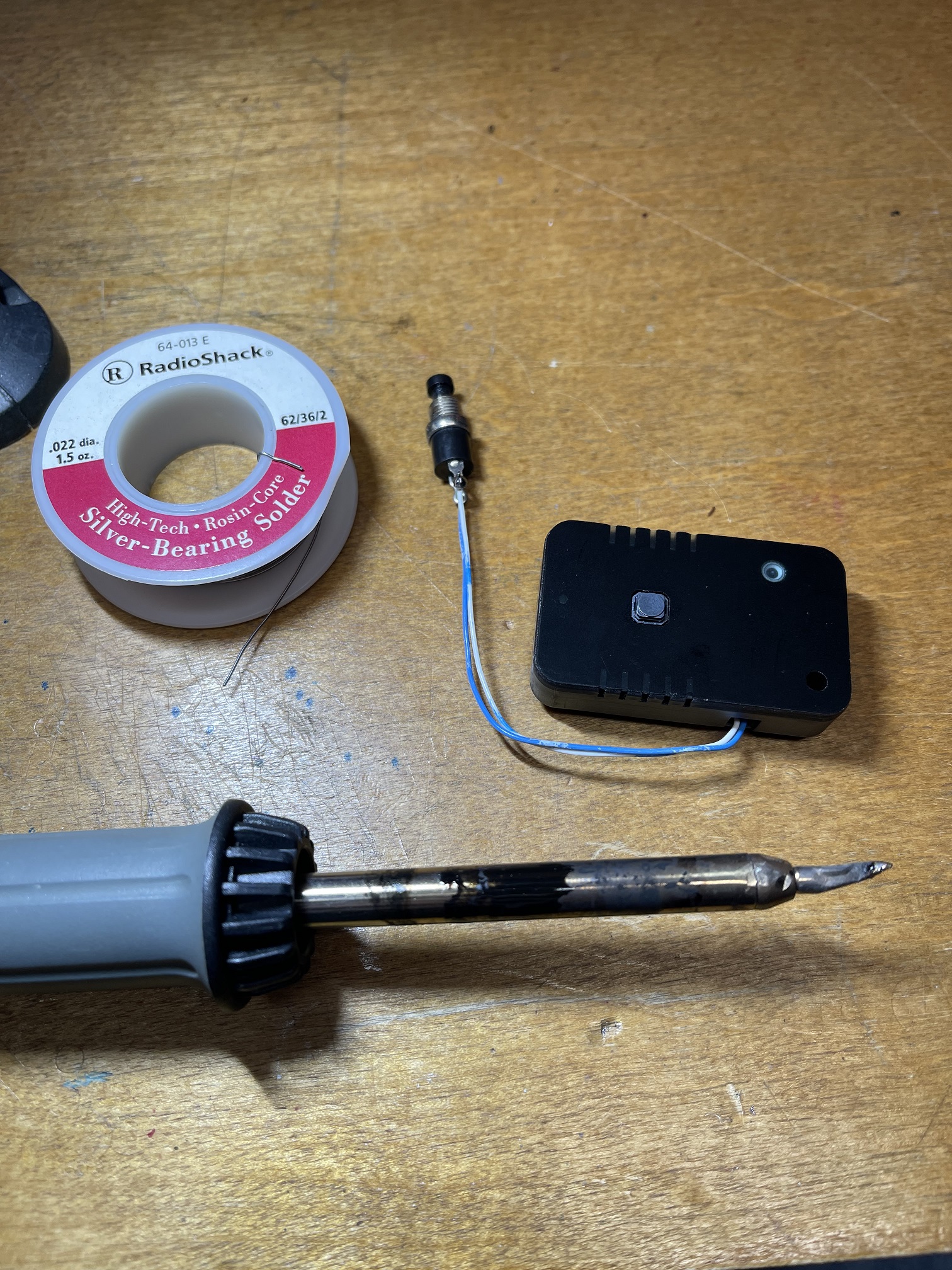 Solder wires to the Push Button.jpg