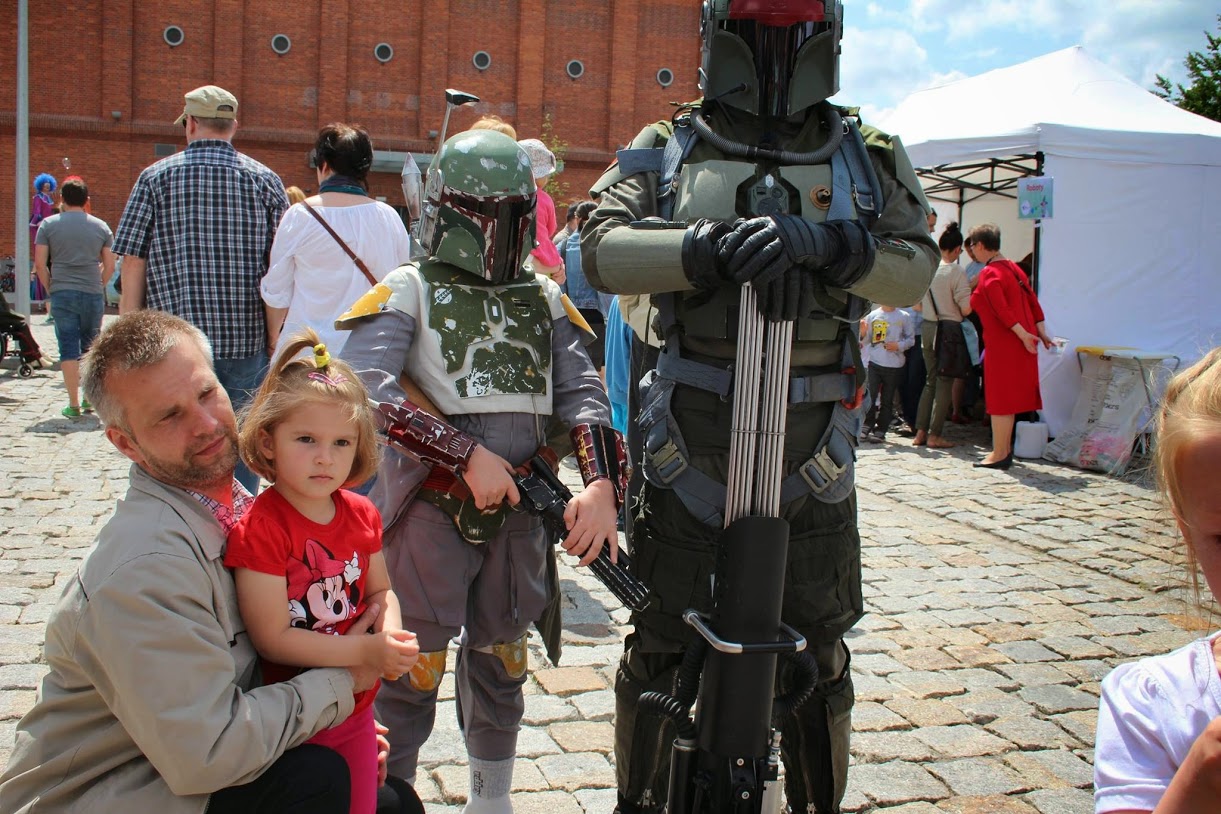 trooping_3.jpg