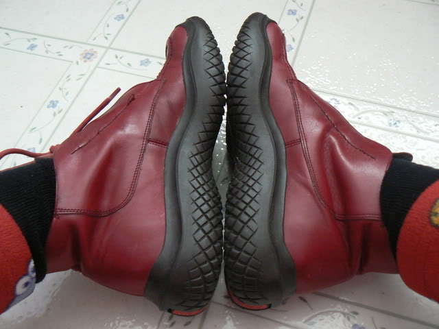 Zamboots2.jpg