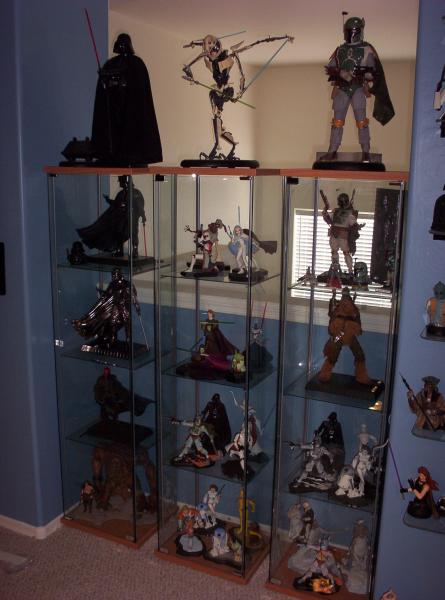 A couple Fett items from Sideshow and Gentle Giant. Some other Maquettes and Statues as well.