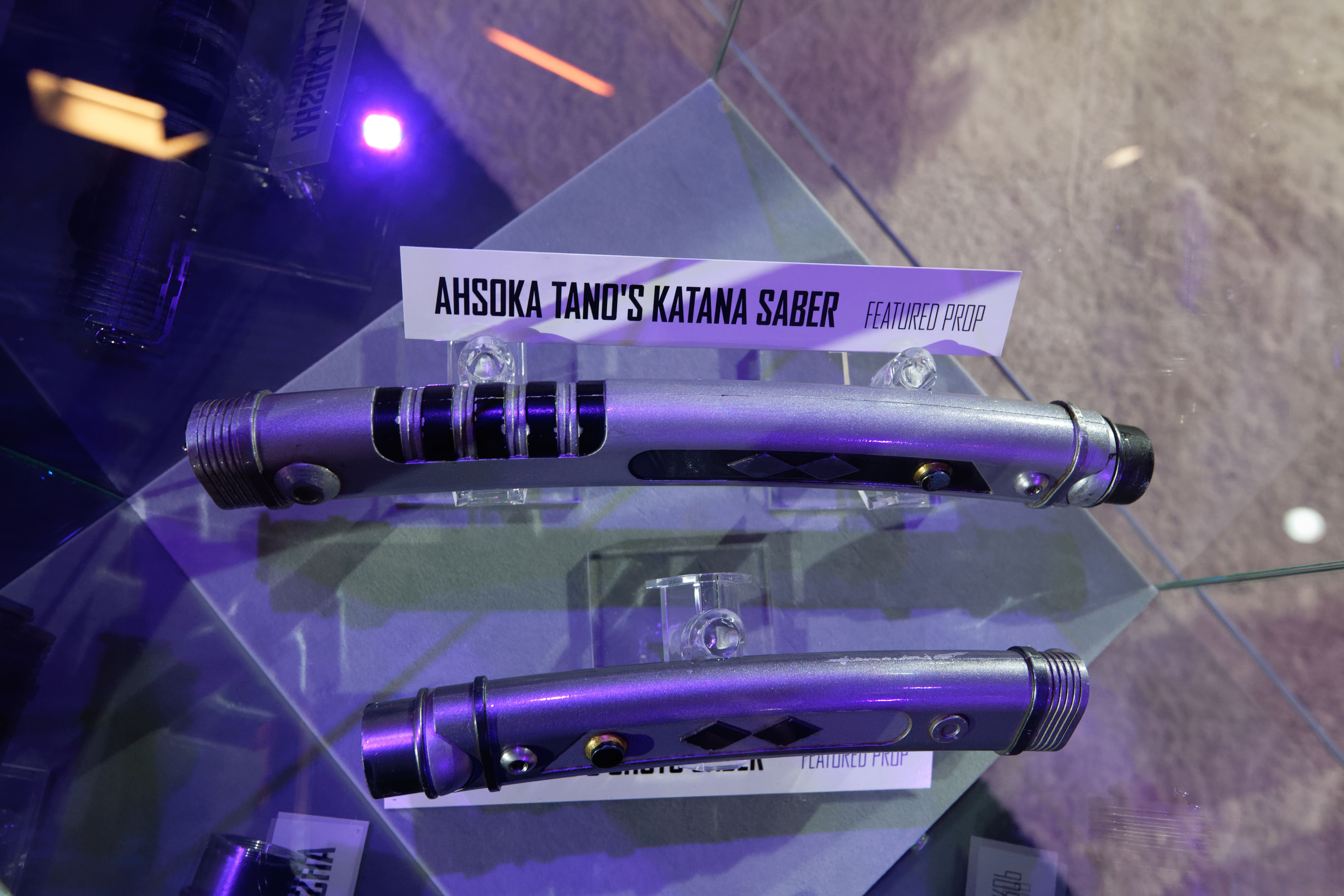 Ahsoka Tano Lightsabers 06.jpg