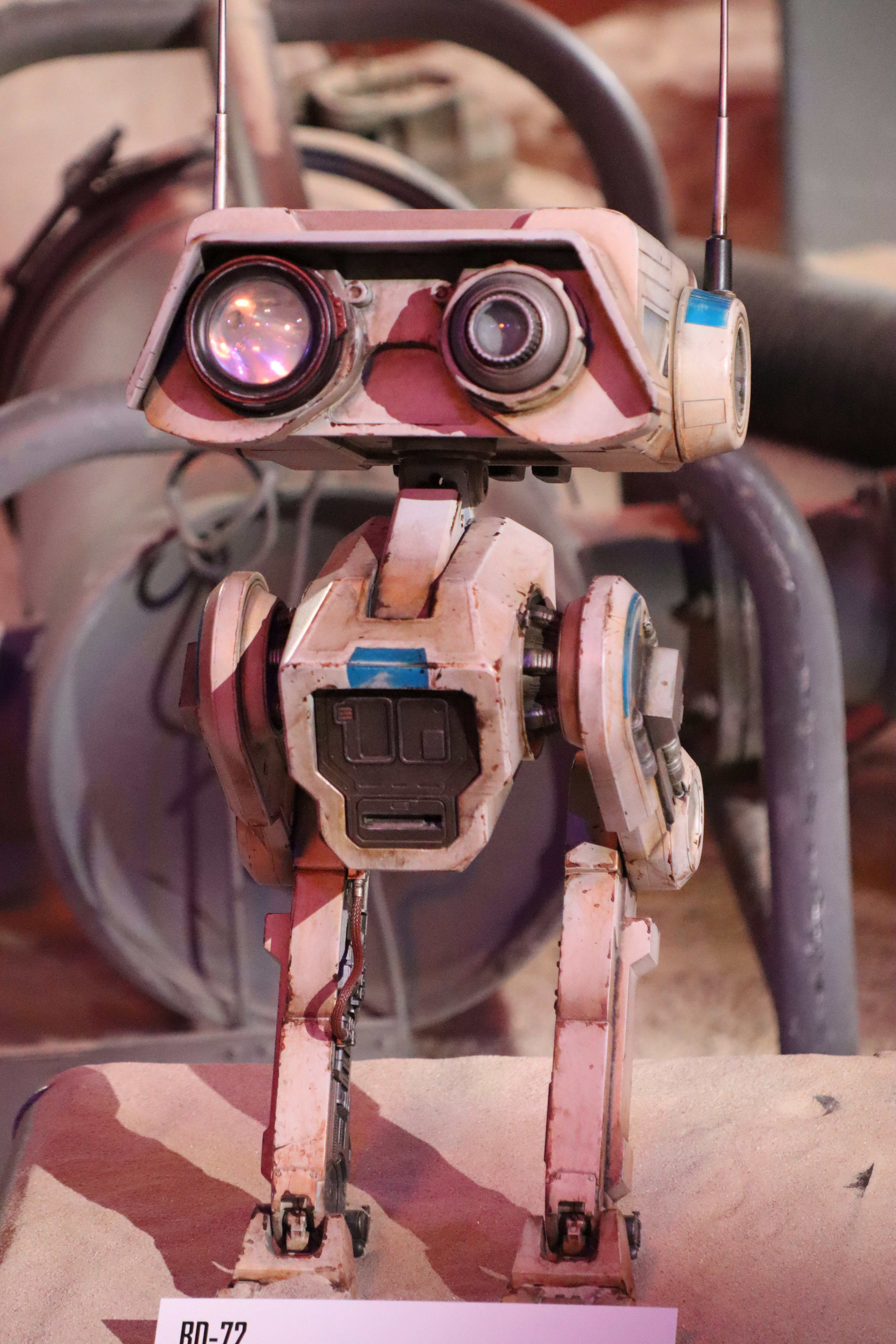 BD-72 Explorer Droid 04.jpg