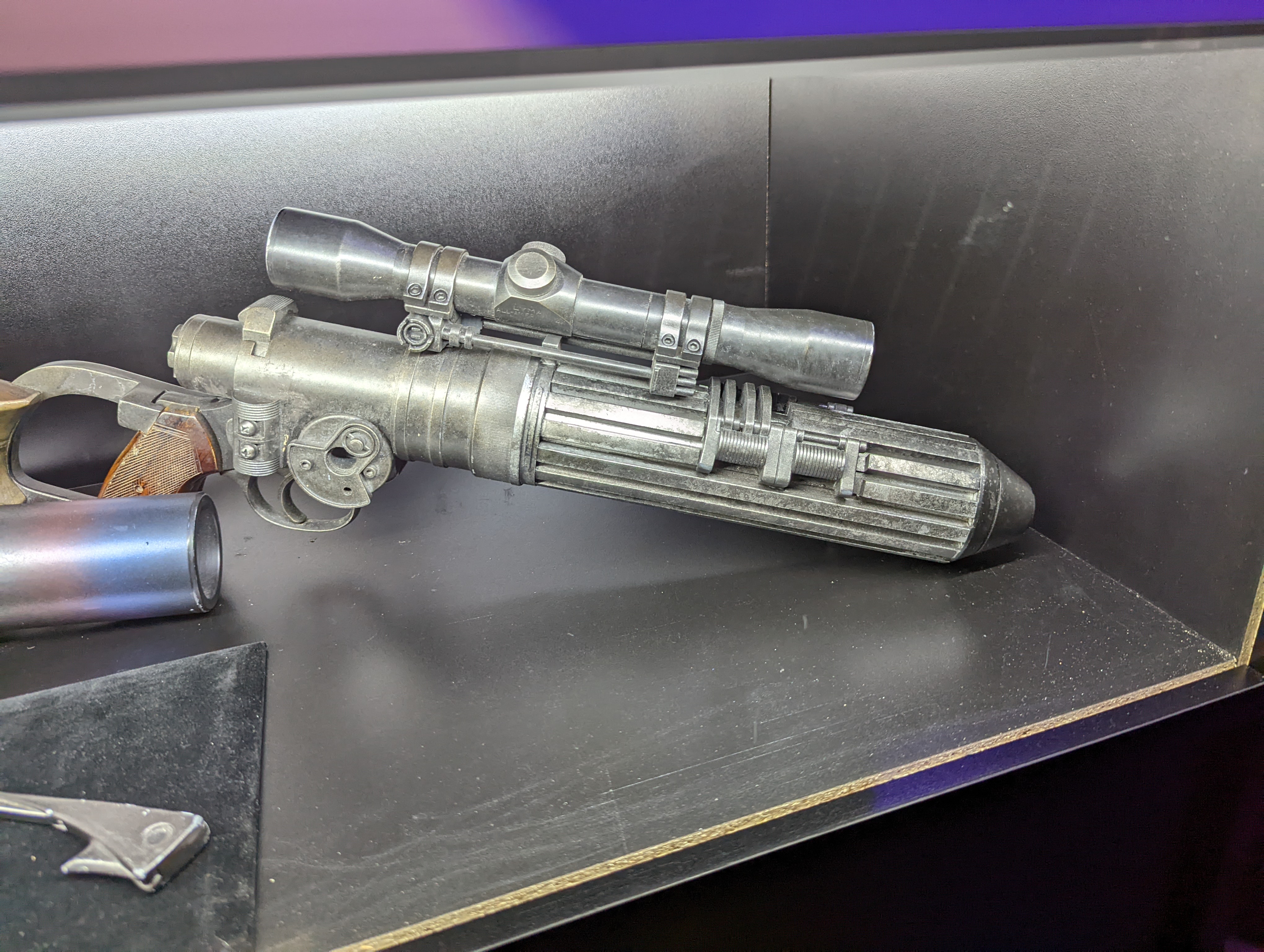 Boba Fett's EE-3 Carbine Rifle 08.jpg