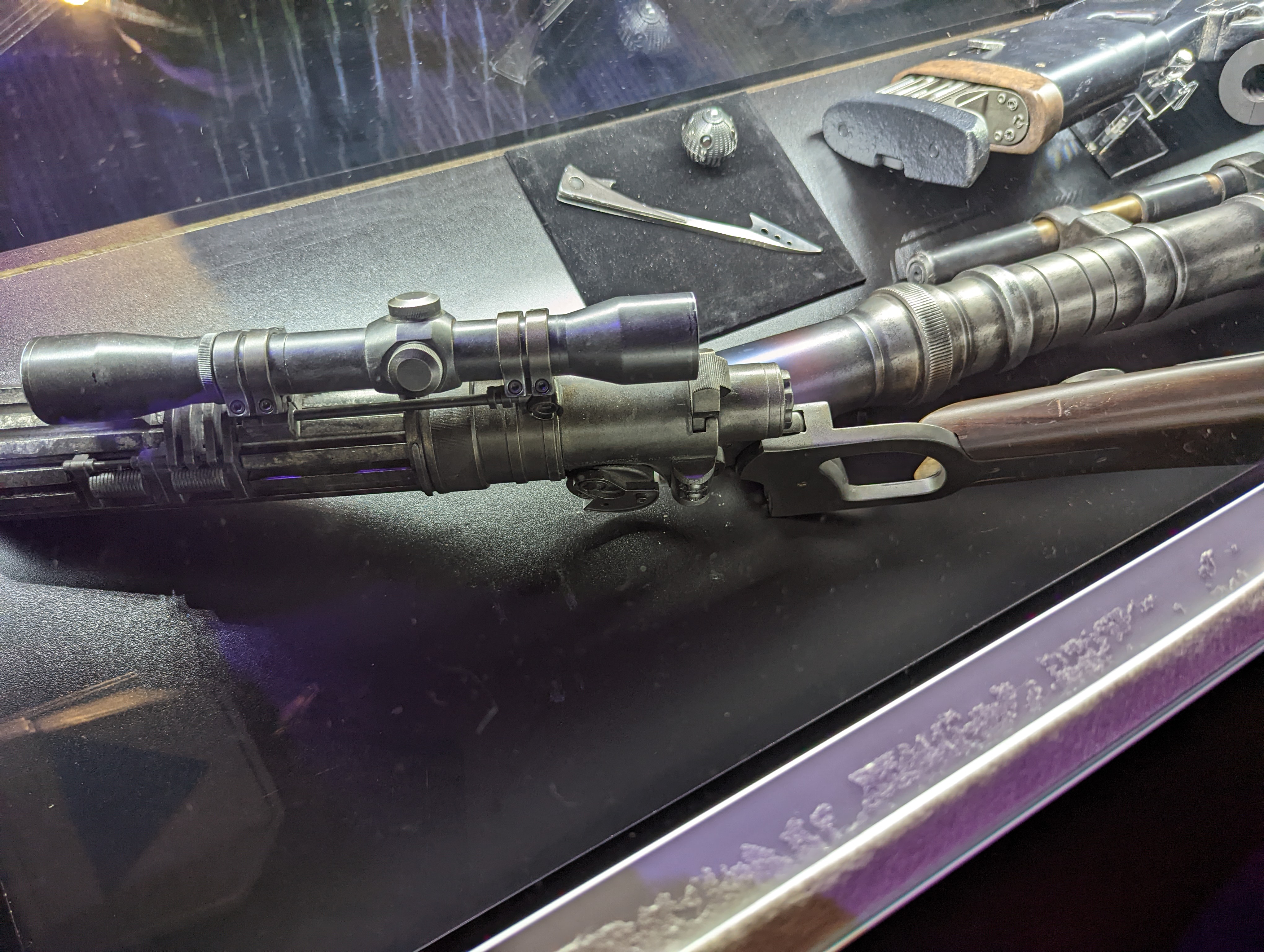 Boba Fett's EE-3 Carbine Rifle 10.jpg