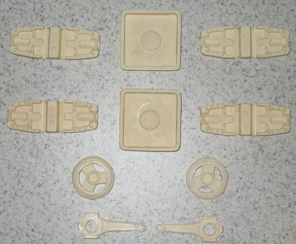 Castings of my ESB Blaster Greeblies (Built from WOF's Templates) with the exception of the piston rods that is.