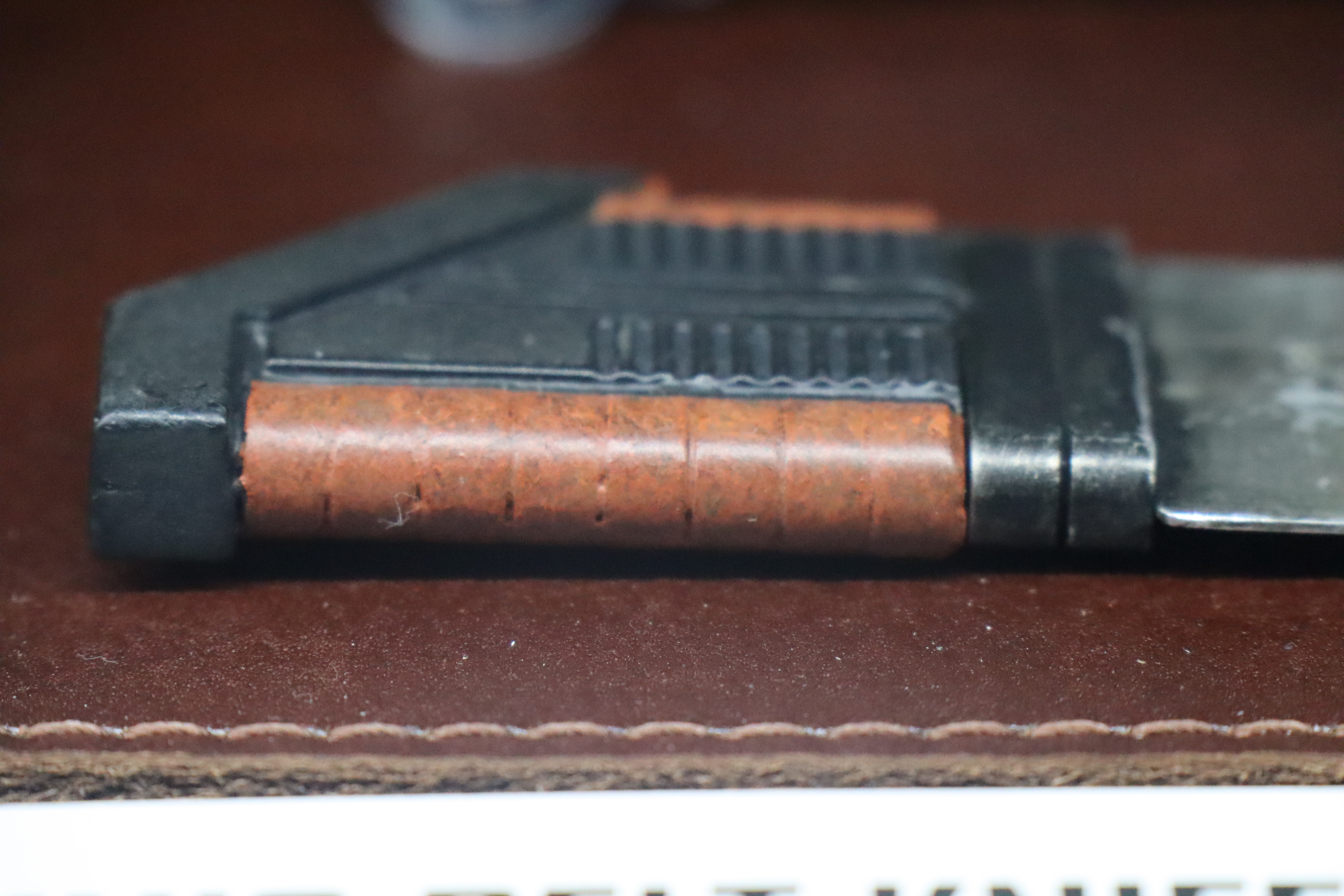 Din Djarin Vibro Blade 23.jpg