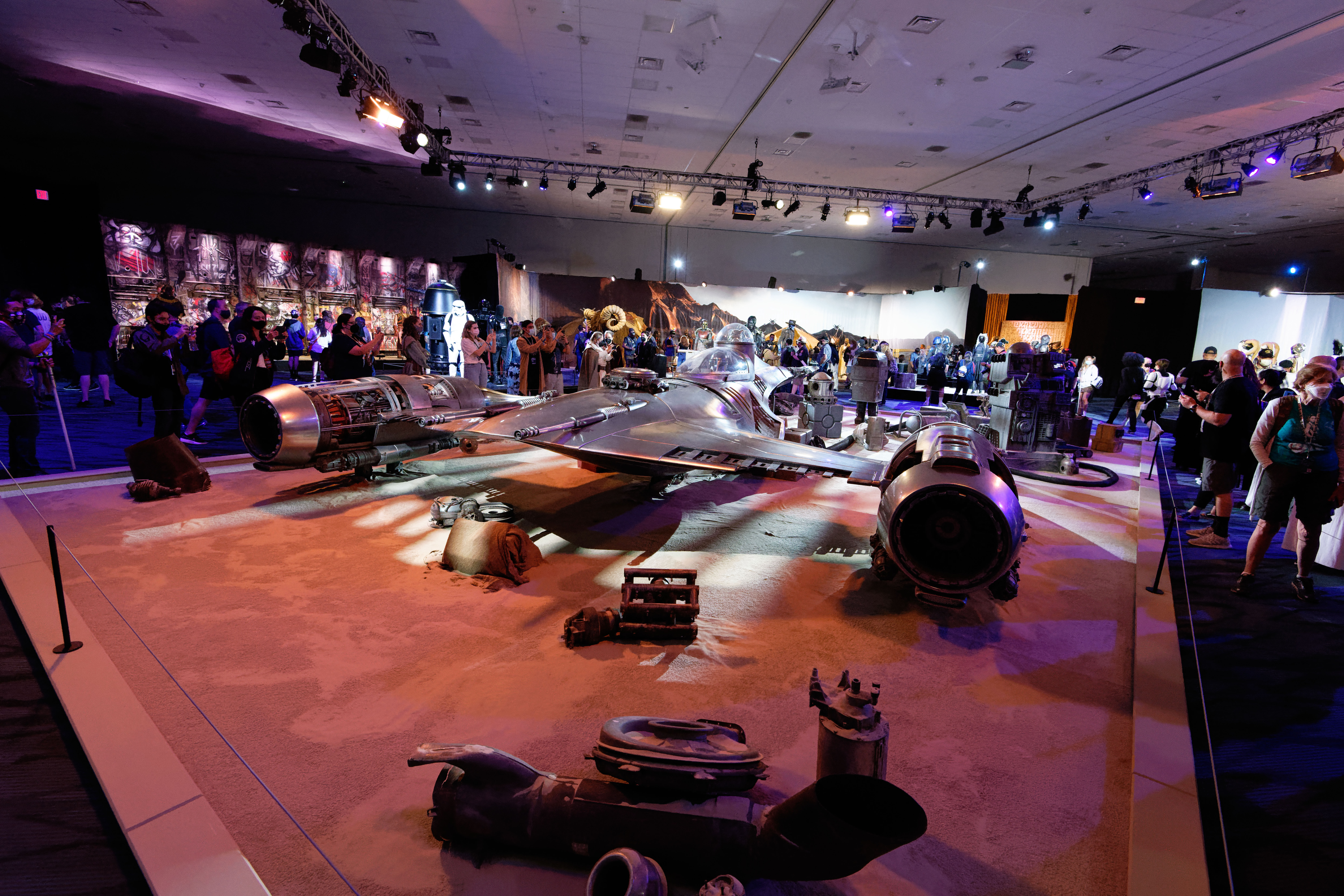 Din Djarin's N-1 Starfighter 11.jpg