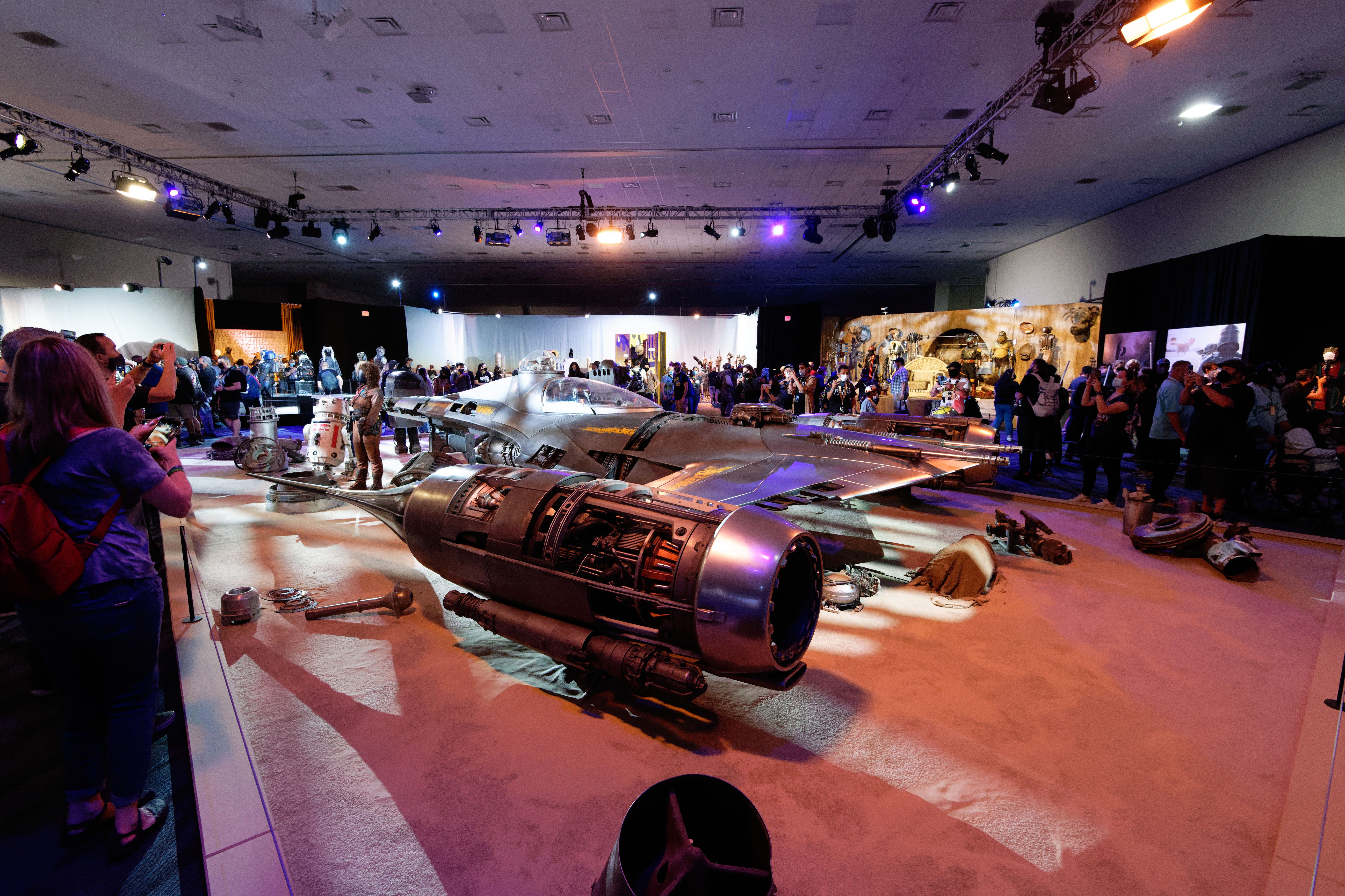 Din Djarin's N-1 Starfighter 13.jpg