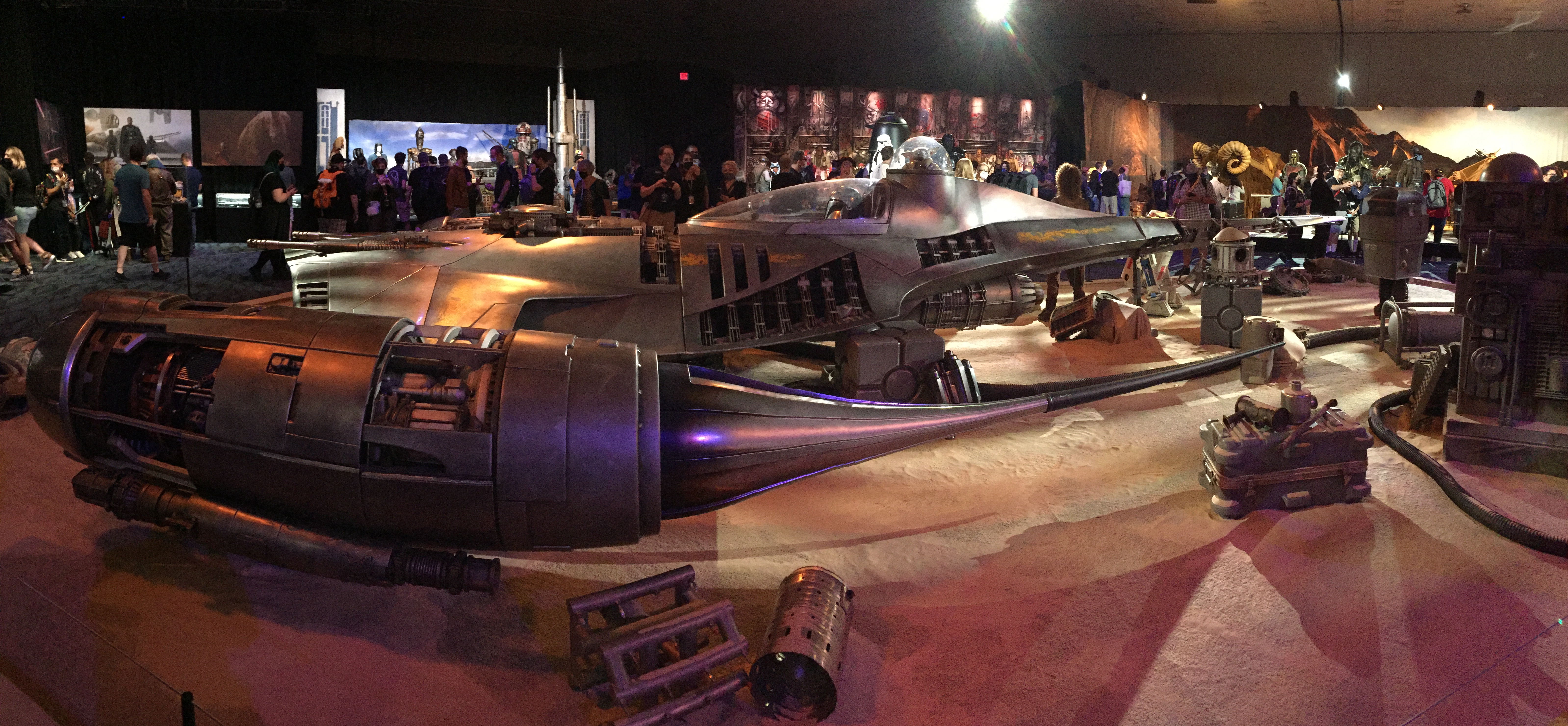Din Djarin's N-1 Starfighter 61.jpg