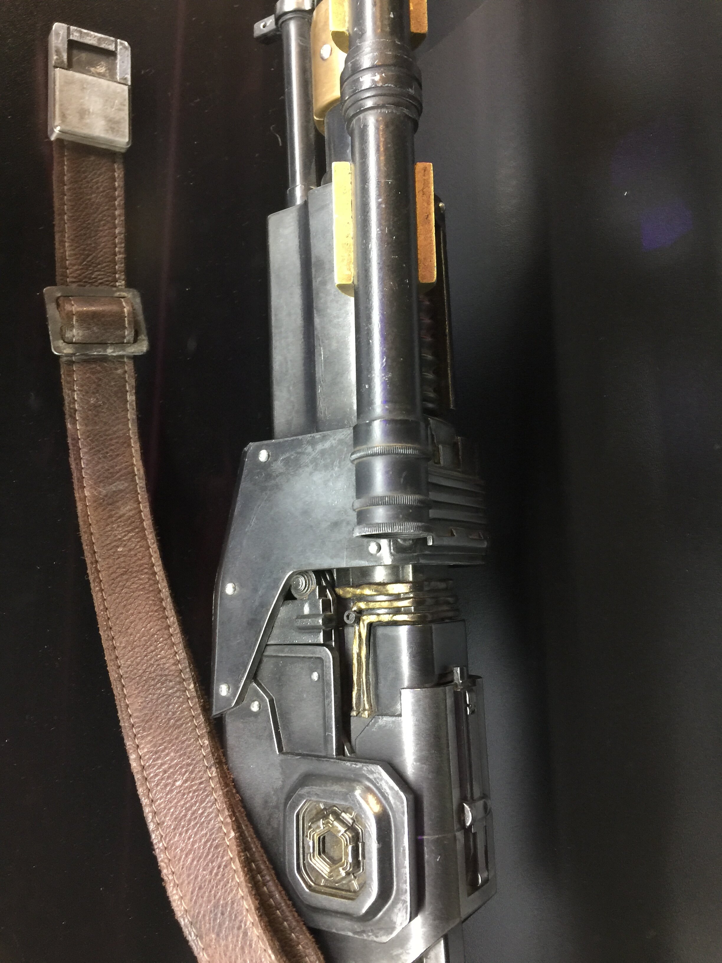 Dinn Djarin Amban Phase-Pulse Blaster 35.jpg