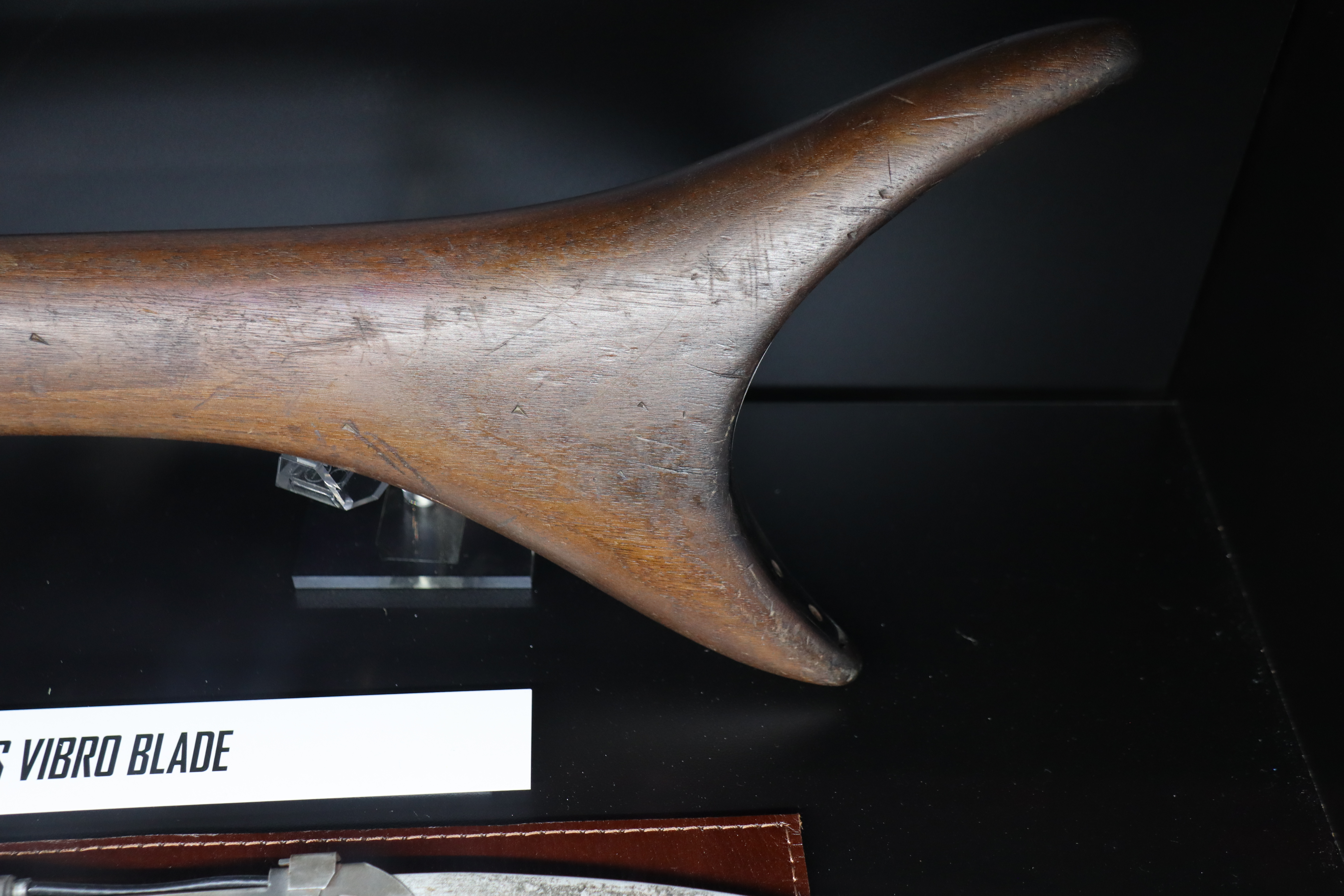 Dinn Djarin Amban Phase-Pulse Blaster 51.jpg