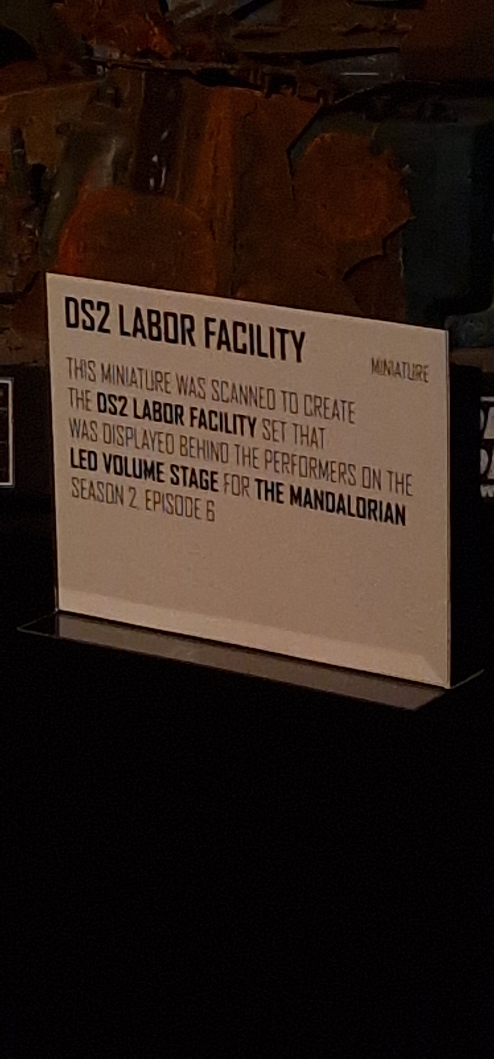 DS2 Labor Factory Model Miniature 01.jpg