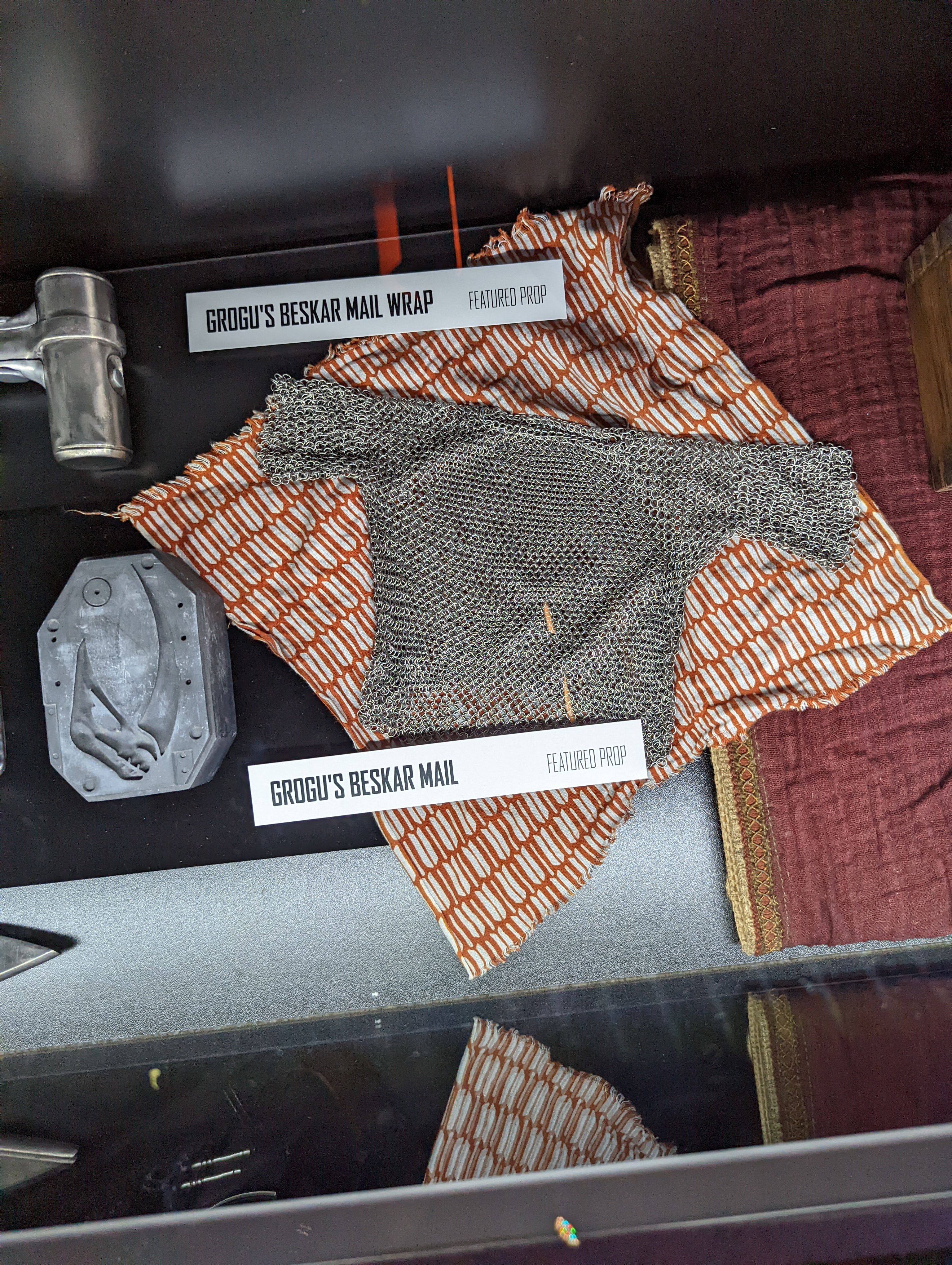 Grogu Beskar Mail Shirt and Wrap 2.jpg