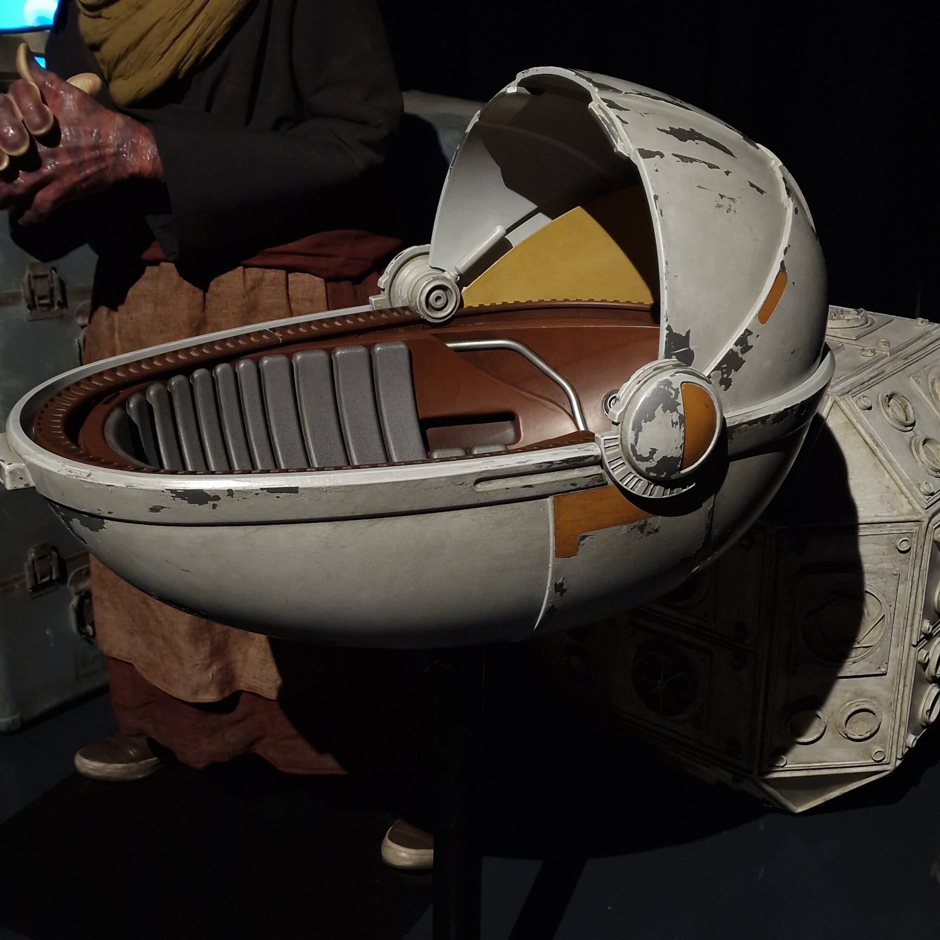 Grogu Pram 18.jpg