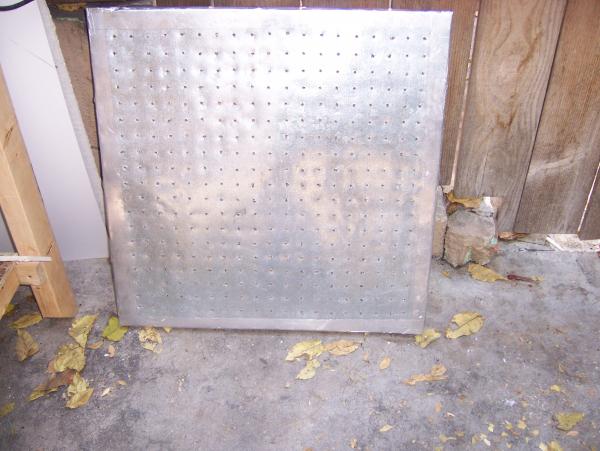 I dont know what to call this so i call it the Vacuum screen. I was thinkin about one hole but i went with this. Im new to all of this.