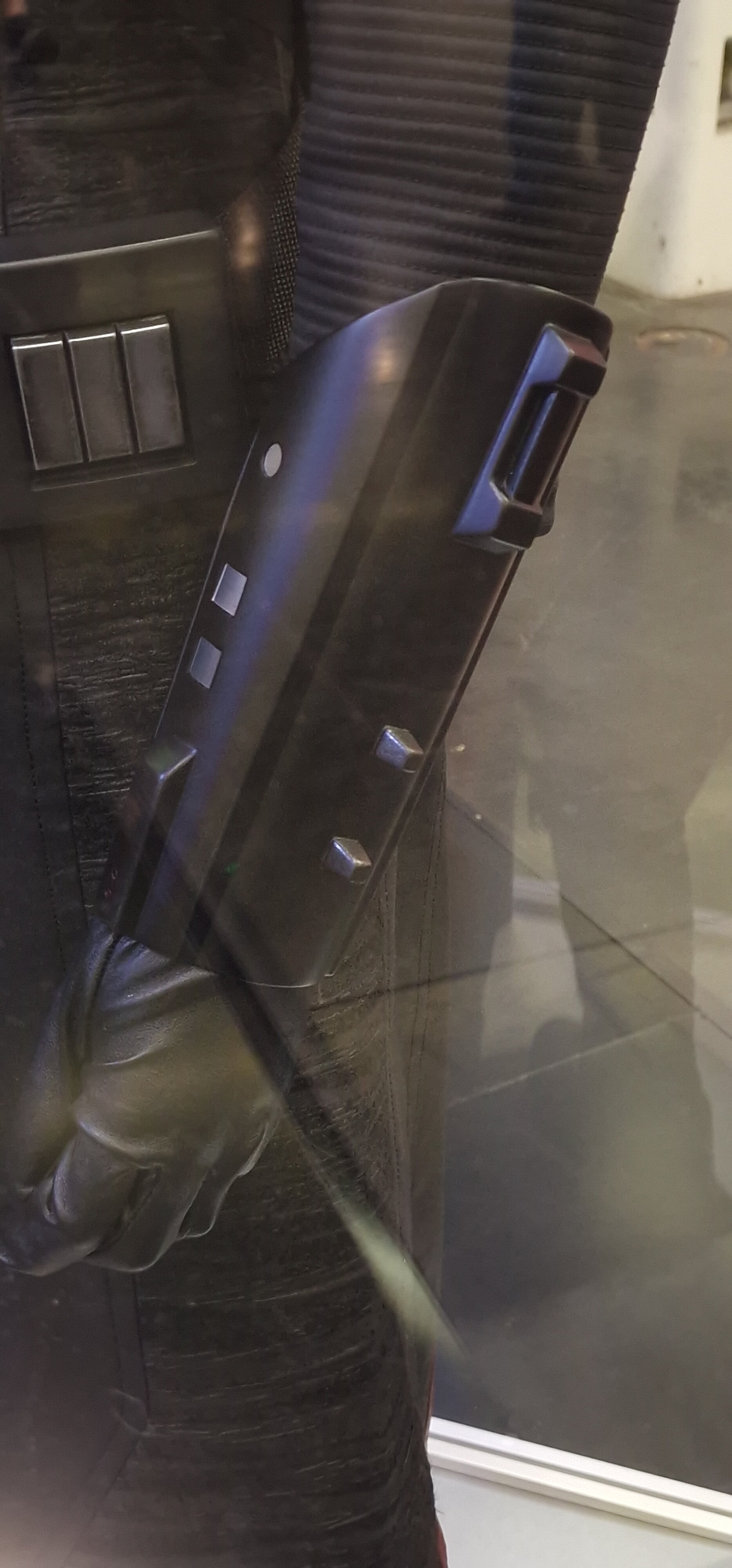 Inquisitor - Fourth Sister 01.jpg