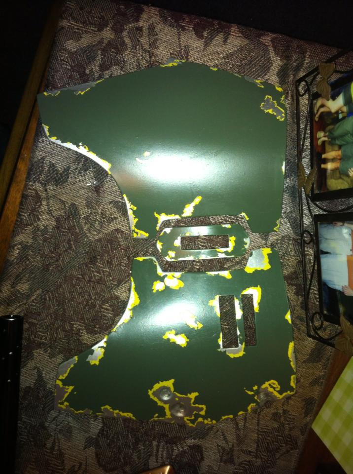 Italian Green as the 4 layer of paint + vaseline as masking material.