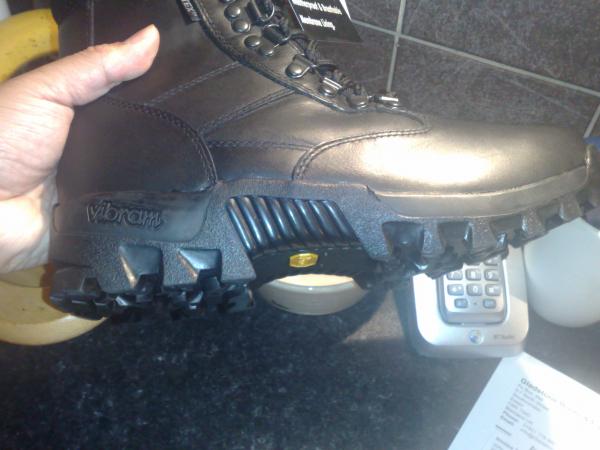 PT05 boot side02