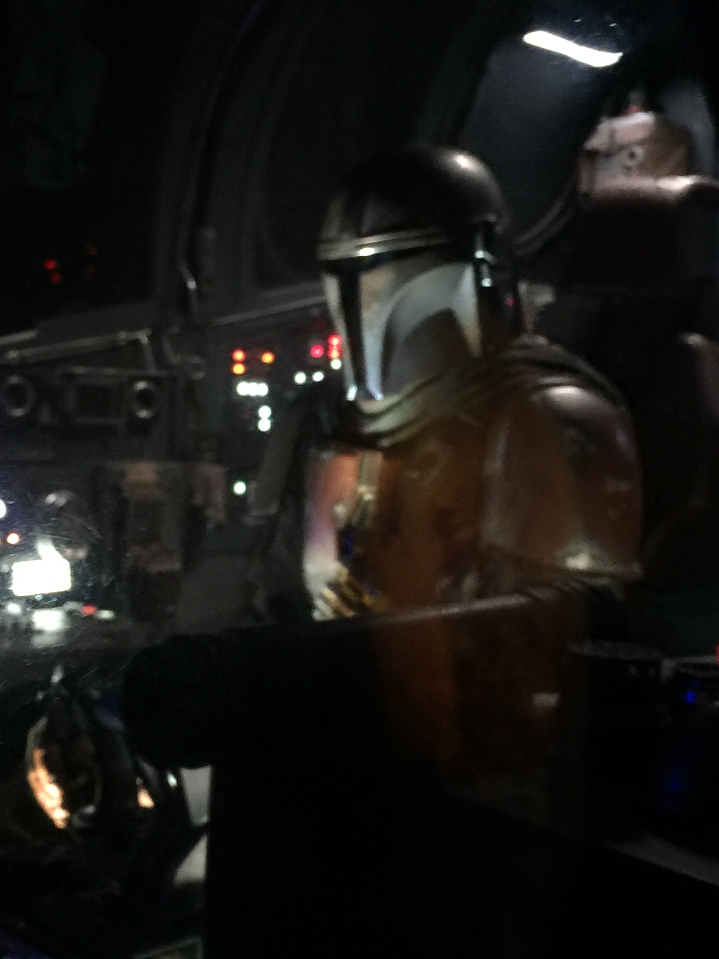 Razor Crest Cockpit Display 52.jpg
