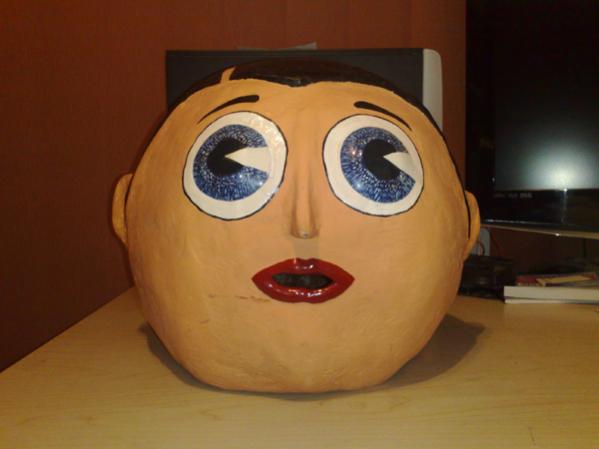 The head before the redesign began, 3 days ago 27/11/08.
This was a fiberglass cast i made over the top of the original paper mache head from 1987, i was 17 and this was made so i could walk along and dick about at the local annual fair, The Altrincham Festival.