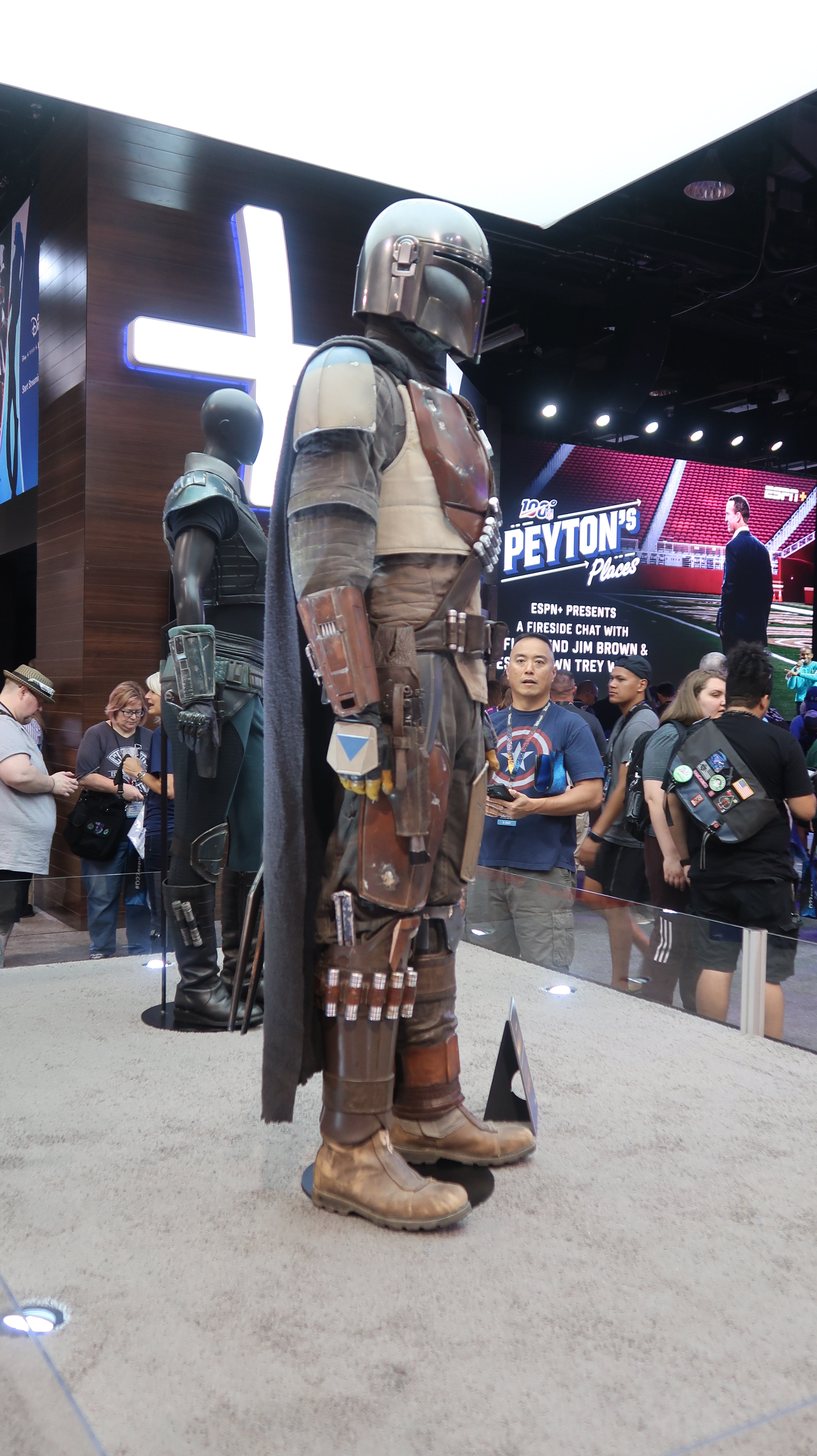 The Mandalorian - Din Djarin - D23 2019 053.jpg